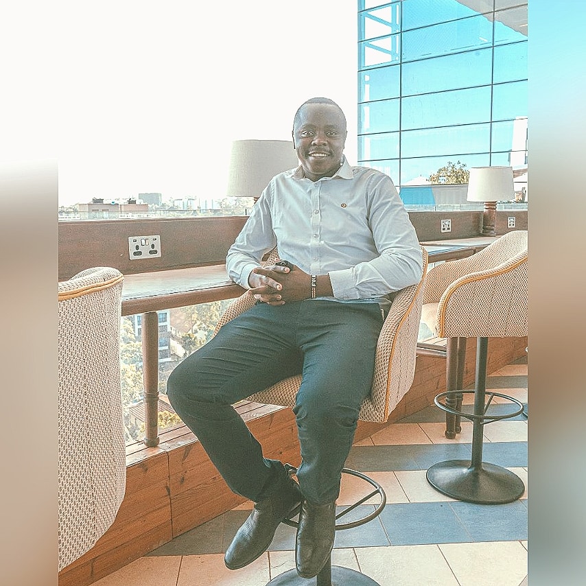 Frieze Professional Moment